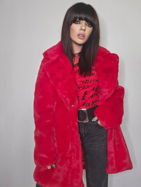 Abrigo peluche rojo largo