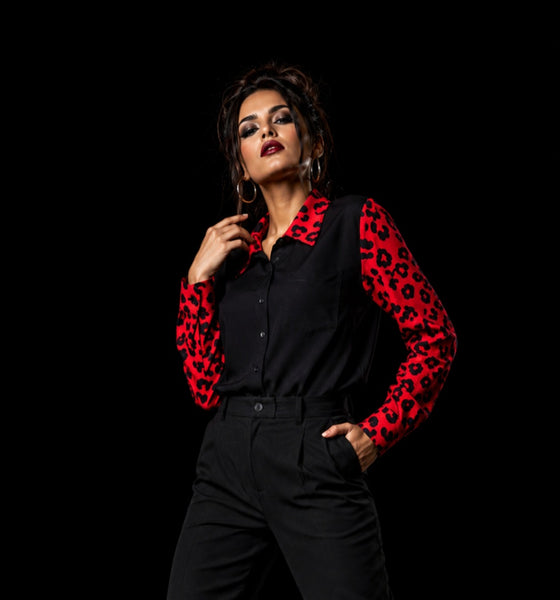 Camisa leopardo rojo