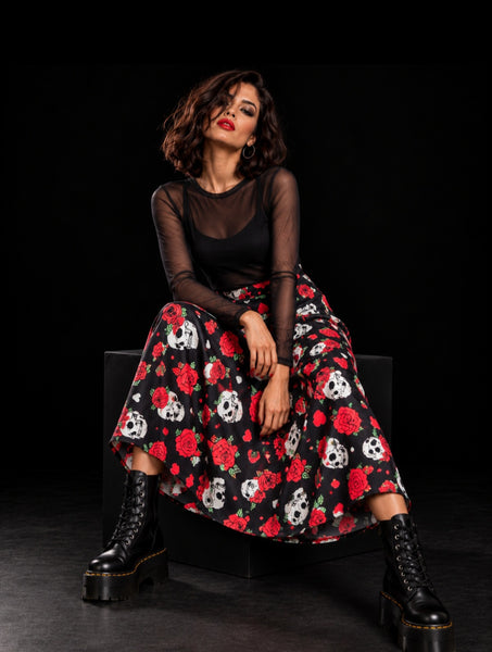 Falda satén Skull & Roses (talla 36/42)